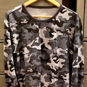 GAP camouflage Henley (Gray, white, black) Large